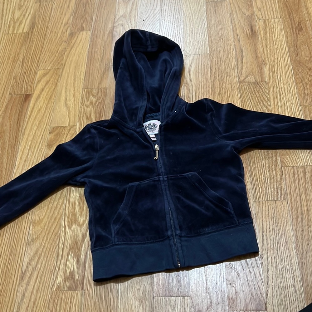 Girls Velour zip up Hoodie Juicy Couture!
